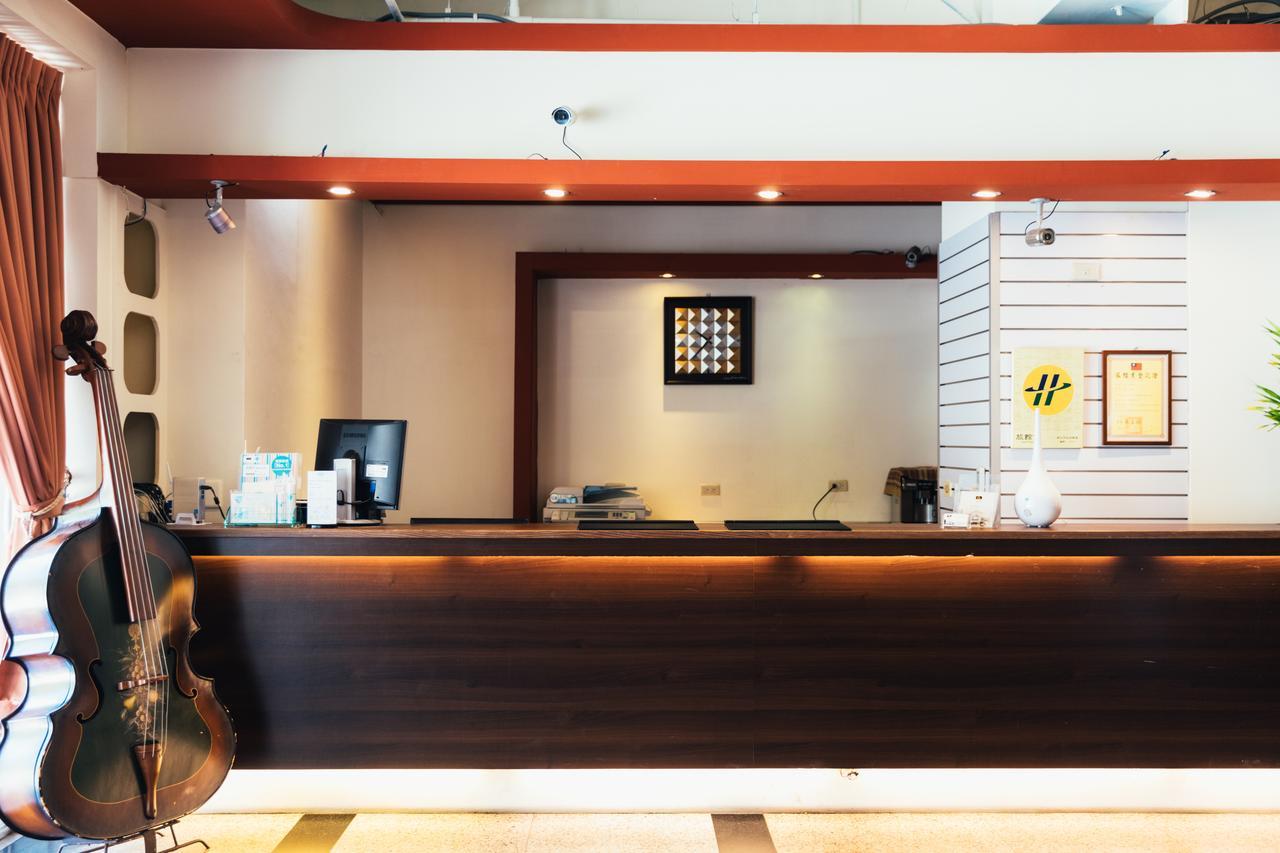 Yago Inn Тамсуи Экстерьер фото